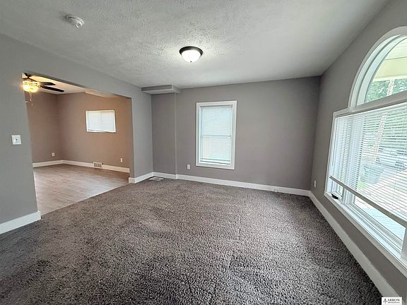 5th image of 3009 Walnut Ct
