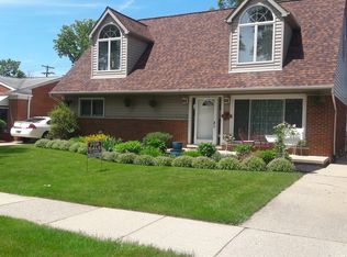 3820 Marian Dr, Trenton, MI 48183