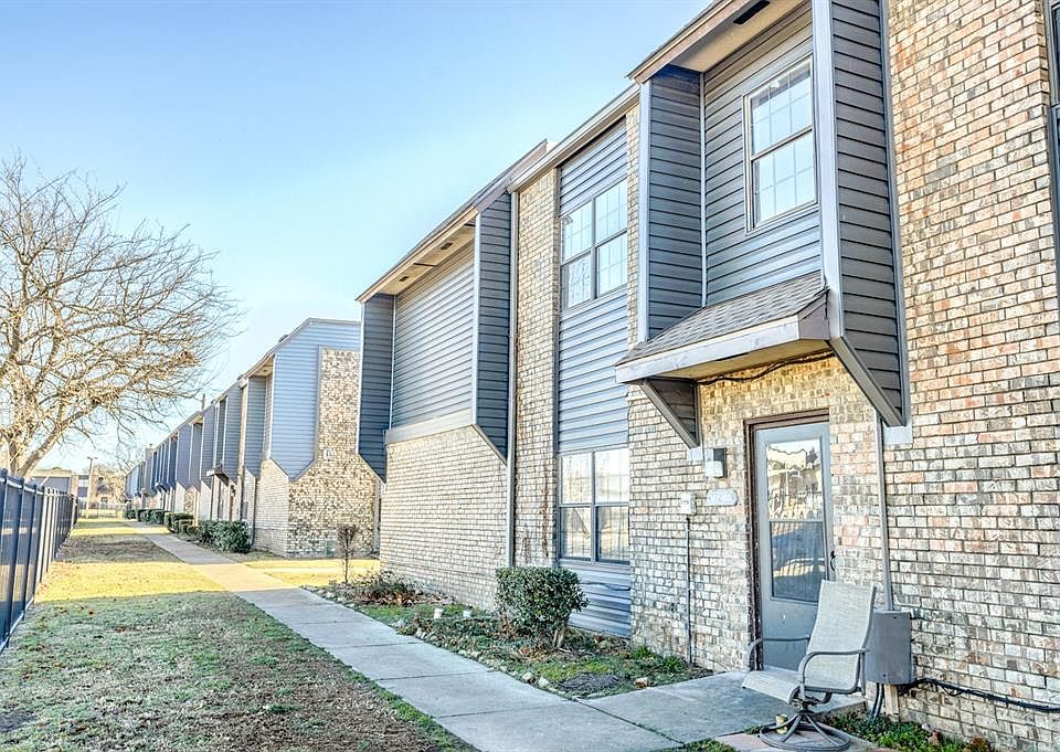 1st image of 401 12th Ave #160
