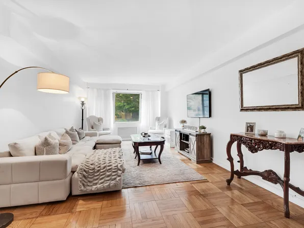 415 East 52nd Street image 1 of 6