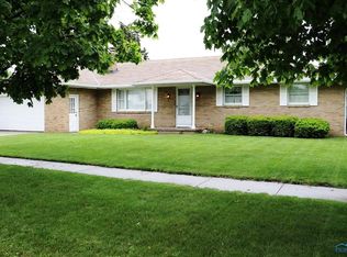 2923 Luverne Ave, Oregon, OH 43616