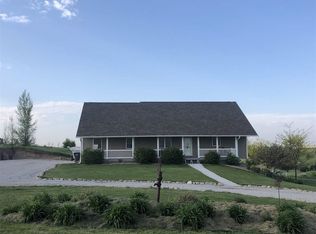 19405 63rd Rd, Kearney, NE 68845