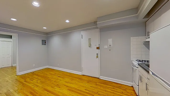 Rented by Compass | media 17