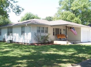 903 N Grant Ave, Chanute, KS 66720