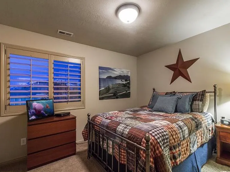 11093 S Alta Crest Dr — Photo 3