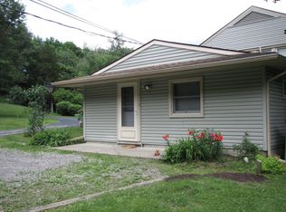 50 Dutchess Hill Rd #1, Poughkeepsie, NY 12601