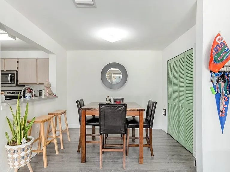 3705 SW 27th St #1211 — Photo 3