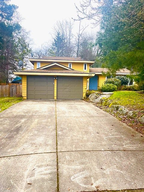 1st image of 1081 142nd Ave SE
