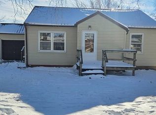 221 8th St, Lake View, IA 51450