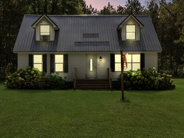 4366 E Van Buren St, White Cloud, MI 49349