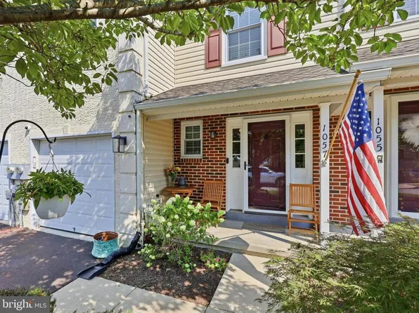 1057 Almond Dr #5, Phoenixville, PA 19460