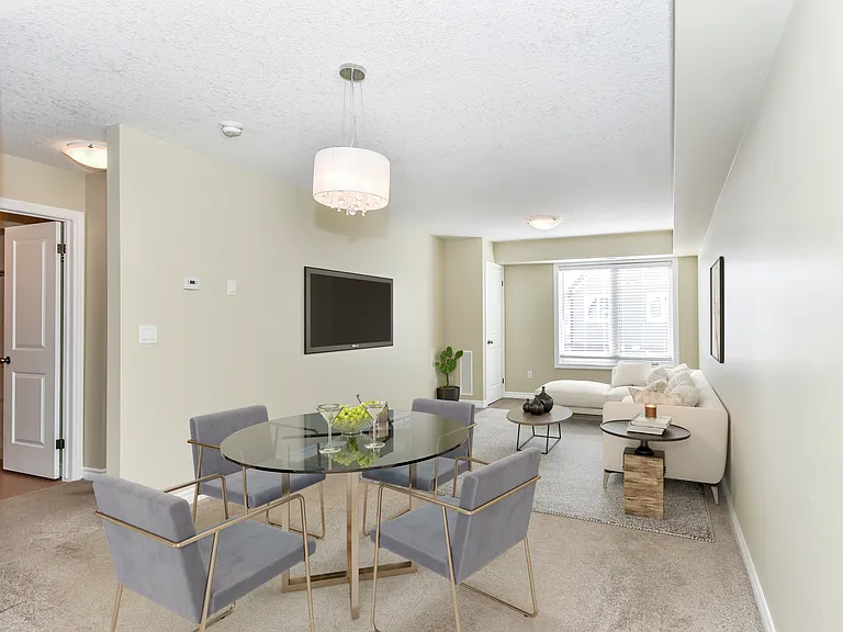 225 Riddell St #50 — Photo 3