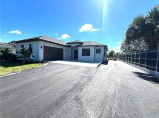 2782 Golden Gate Blvd E, Naples, FL 34120