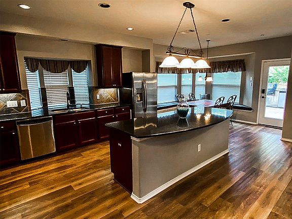 5th image of 9958 Teal Hollow Dr