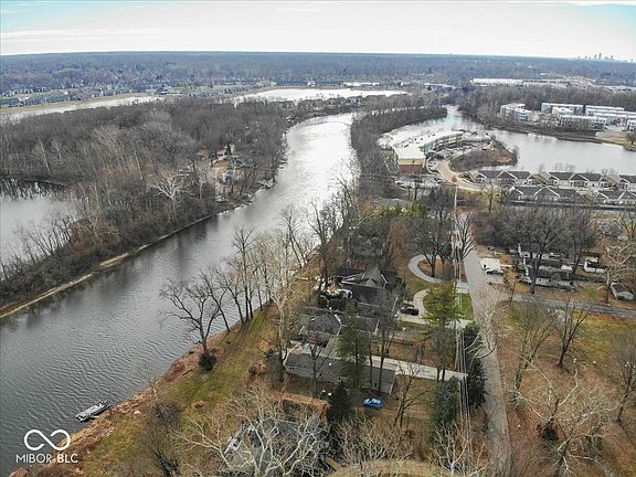 4th image of 7929 White River Dr