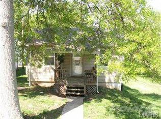 2941 Walton Rd, Saint Louis, MO 63114