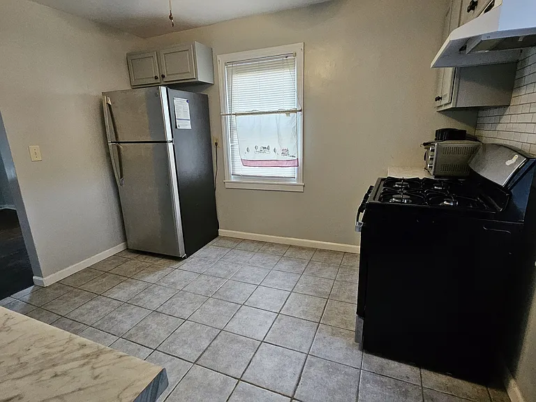 432 Pearl Harbor St #432 — Photo 9
