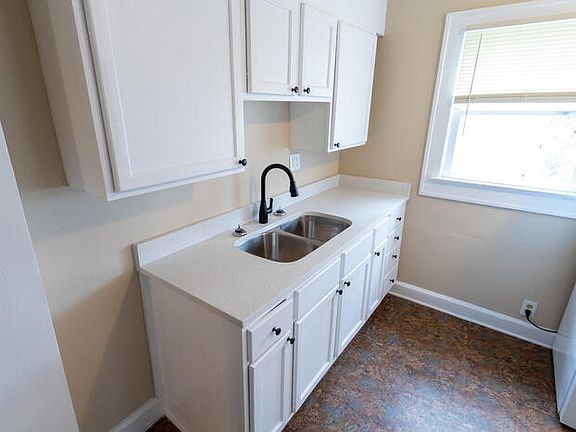 5th image of 2514 E 17th St