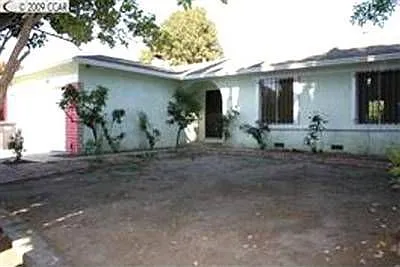 19 Fairway Ct photo 1