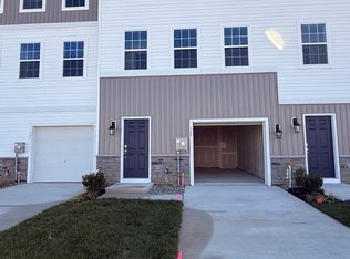 129 Essex Dr, Sicklerville, NJ 08081