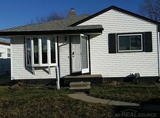 24868 Hayes Ave, Eastpointe, MI