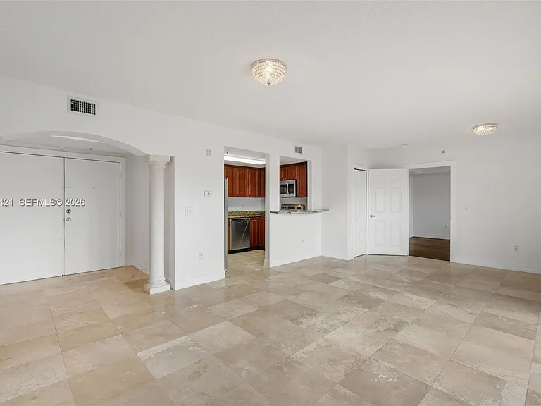 101 Sidonia Ave #404 — Photo 11