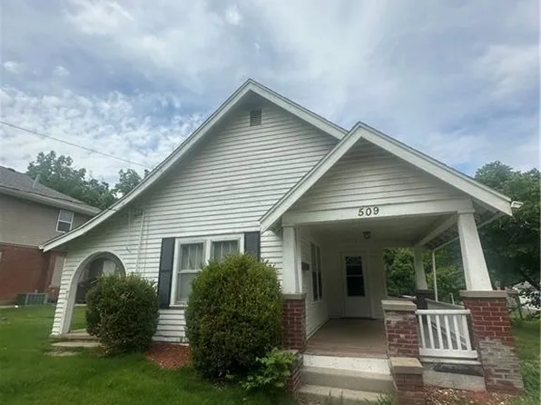 509 Grover St, Warrensburg, MO 64093