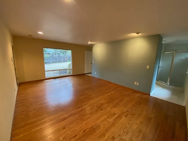 835 Seventeen Mile Dr — Photo 31