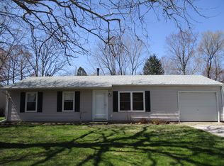 1401 Scottsdale Dr, Champaign, IL