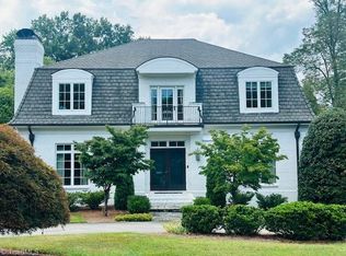 910 Dover Rd, Greensboro, NC 27408