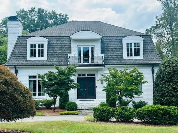 910 Dover Rd, Greensboro, NC 27408