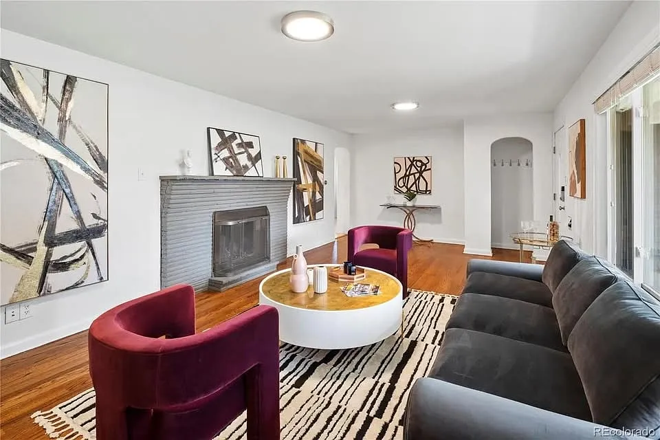 4 bed, 3.5 bath, 3248 sqft, $4,000 — Photo 3