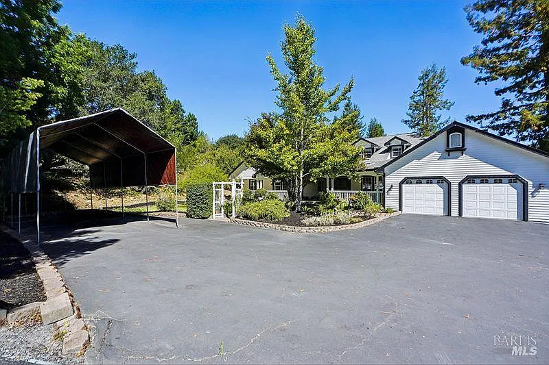 822 Robinson Road - Photo 4