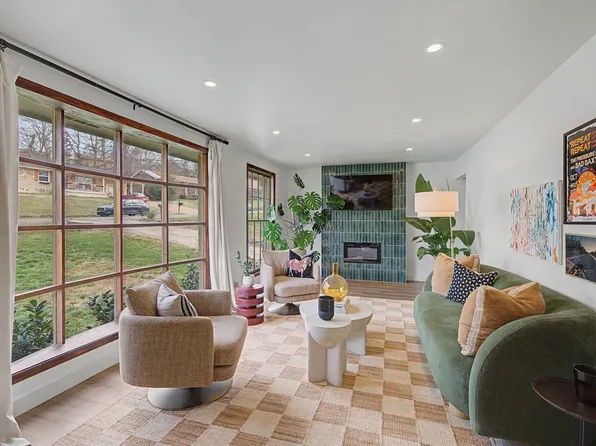 317 Bonnavue Dr, Hermitage, TN 37076