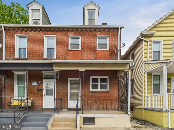 713 S Front St, Steelton, PA 17113