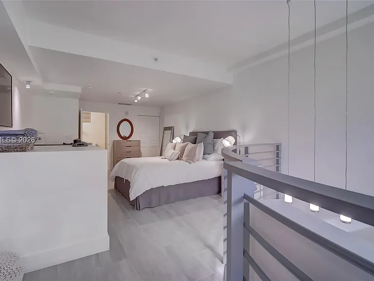 3339 Virginia St #323 — Photo 34
