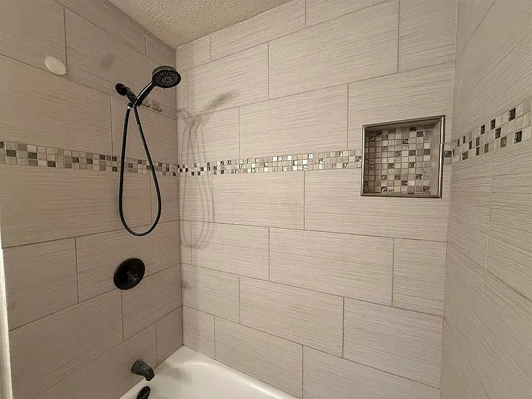 917 W Wildwood Dr — Photo 9