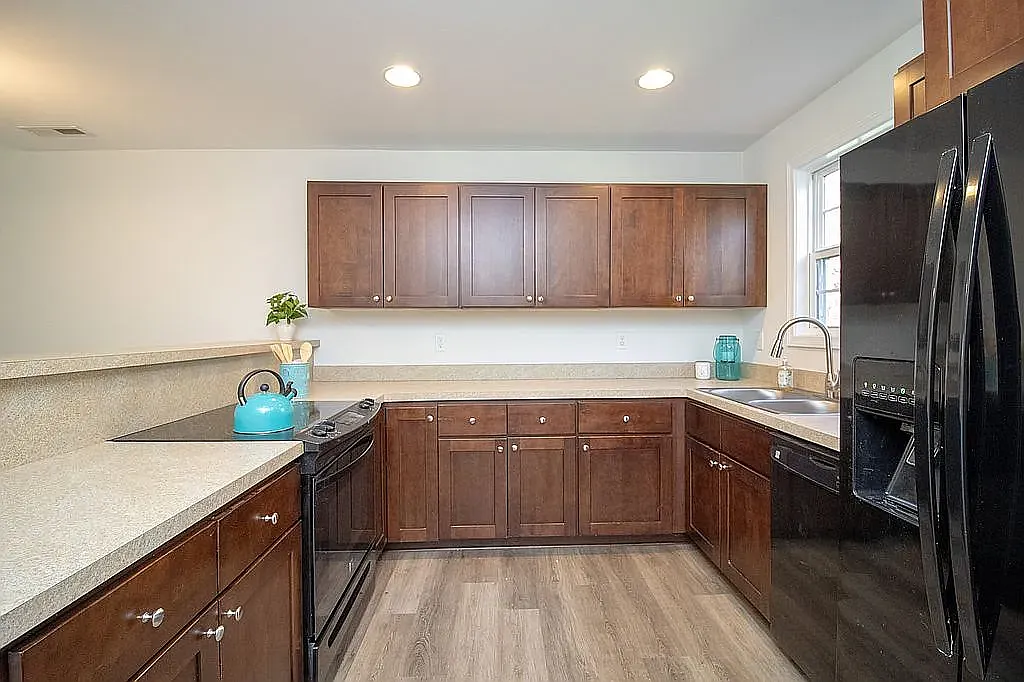 2 bed, 2.5 bath, 1269 sqft, $1,850 — Photo 1