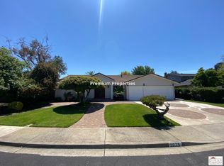 2075 Trestle Glen Rd, Walnut Creek, CA 94598