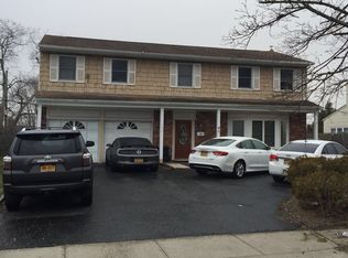 132 Rumford Rd, Kings Park, NY 11754