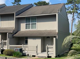 229 Highpoint Dr, Diamondhead, MS 39525