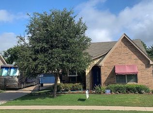 208 Tinker Trl, Burleson, TX 76028