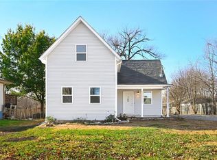 8450 Kickapoo St, De Soto, KS 66018