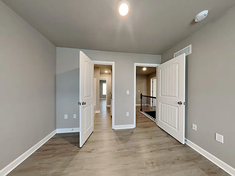 214 SW Marigold St — Photo 14