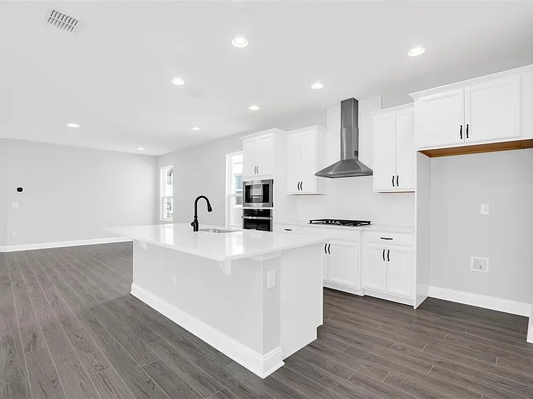 12743 Brodlove Ln — Photo 7