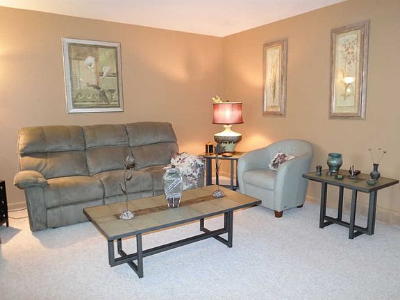 2nd image of 5384 Fairview Dr