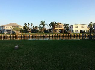 35 Dolphin Cir, Bayou Vista, TX 77563