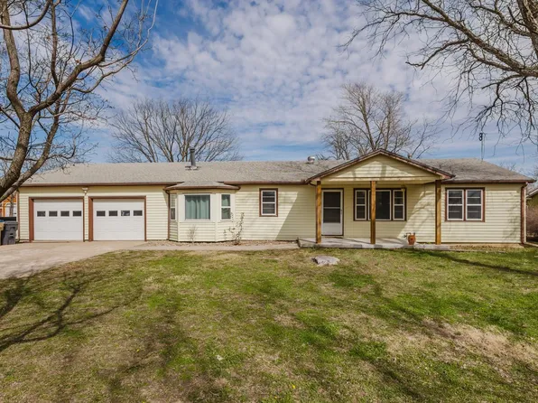 314 W Virginia Rd, Andover, KS 67002