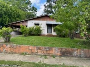 910 Summit St, McComb, MS 39648