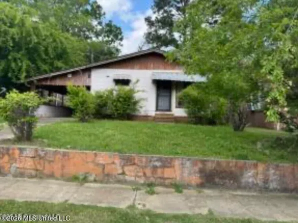 910 Summit St, McComb, MS 39648